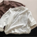 Detail van katoenen kinder-T-shirt met borstzak en getextureerde katoenen stof - 80cm / Wit