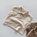 Detailansicht der ärmellosen Polo-Shirts aus Baumwolle für Kinder in Beige und Braun - 80cm / Beige Aprikose