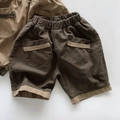 Detail van de cargo short voor kinderen met elastische tailleband en zakontwerp - 80cm / Koreaans Grijs