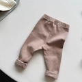 Detail of baby elastic waist leggings in dusty pink cotton with soft fleece texture - 80cm / Brown