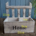 Macetero de pared de madera blanca rústica con texto Home y diseño de valla, 22x22cm - H22xW11xL22cm / Blanco