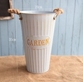 Vintage cream-colored metal flower bucket with rope handles and Garden engraving - Hemp Rope Ear Creamy White Medium (5539806626261) / Height 35cm Diameter 20cm / Off White