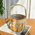 Cesta de flores tejida de madera con encaje blanco y detalle de flecos, 16 cm de diámetro - Cesta de madera con borlas (Pequeña)