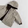 Giacca reversibile per bambini con fodera in pile e motivo a tema campeggio, kaki - 80cm / Cachi Grigio