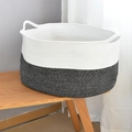 Detail van geweven katoenen touw wasmand met wit-grijs contrast en praktische handvaten - 56*43*30 / Wit en Gemengd Zwart