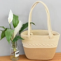 Detalle del bolso tote de algodón tejido con textura bicolor y patrones de trenzado - Patchwork Blanco y Caqui