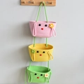 Cesto portaoggetti sospeso a 3 livelli in corda di cotone intrecciata rosa, gialla e verde - Diametro 23*Altezza 14*Altezza Totale 73 / Multicolore (Cesto a 3 livelli)