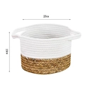 Dettaglio di un cesto intrecciato da 25cm in corda di cotone bianco e seagrass naturale - Medio (25x19cm) / Bianco Giuntato Naturale