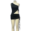 Conjunto elegante de dos piezas negro con top de un hombro y minifalda con cordón lateral - S / Negro