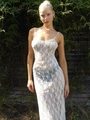 Weißes Maxi-Spitzenkleid rückenfrei mit Blumenmuster und feinen Trägern - S / Weiß