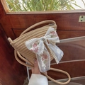 Borsa a tracolla estiva in paglia con fiocco di pizzo bianco e ricamo floreale - 24*15 / Cachi