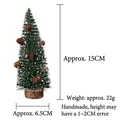 Mini-Weihnachtsbaum 15cm mit Schneebeschichtung und Tannenzapfen auf Holzfuß - 15cm Lärche Weihnachtsbaum