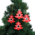 Set di 4 ornamenti natalizi in legno rosso con fiocchi di neve bianchi e stella traforata - Albero di Natale