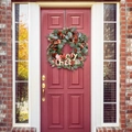 Ghirlanda natalizia con foglie di eucalipto, bacche rosse e fiocco scozzese rosso nero - Stile Lettere Merry Christmas