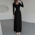 Robe longue noire élégante à manches longues avec taille plissée et coupe ajustée française - S / Noir