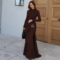 Elegantes dunkelbraunes figurbetontes Kleid mit Taillenraffung und goldener Schnalle - S / Kaffeebraun
