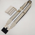 Universele crossbody telefoonriemset met verstelbare beige riem en muntportemonnee - Beige Riem Zwarte Rand Gouden Haak En Cremewit Zakje