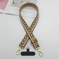 Détail de la sangle jacquard tissée avec boucles dorées et patch de connexion noir - Vagues Géométriques Noir Jaune Blanc (Style 8)