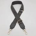 Bandoulière large réglable avec motif géométrique gris et fermoirs mousquetons dorés - Gris Foncé + Cuir Gris Foncé