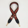 Detail van verstelbare geweven tasriem met rood visgraatpatroon en gouden hardware - Rood & Zwart Vintage Patroon (Rode Pijl + Zwart Leer)