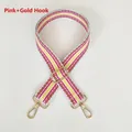 Dettaglio della tracolla a righe rosa e oro con moschettoni girevoli e fibbia regolabile - Gancio Argentato / Righe Rosa