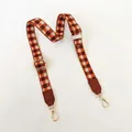 Tracolla regolabile con motivo a scacchi, pelle marrone e ganci in metallo dorato - Marrone con finiture in pelle marrone