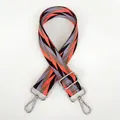 Dettaglio della tracolla geometrica regolabile con ganci argentati per borse - Motivo Zigzag Geometrico Multicolore Gancio Argentato (B69+Silver Hook)