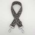 Verstellbarer Schultergurt mit Leopardenmuster und silbernen Haken für Handtaschen - Goldfaden Leopard Silber
