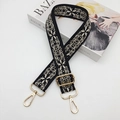 Dettaglio tracolla ricamata in stile etnico con fibbie dorate e motivi vintage chic - Gancio oro chiaro / Nero Beige
