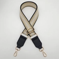 Dettaglio tracolla regolabile in tessuto con motivo geometrico e fibbie dorate - Khaki Bordo Nero + Pelle Nera