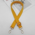 Dettaglio tracolla regolabile in tela giallo acceso con ganci in metallo dorato per borse - Gancio Nero Canna di Fucile / Giallo