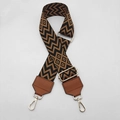 Detail eines verstellbaren 5cm breiten gewebten Schultergurts mit goldenen Karabinern und PU-Enden - Schwarzbraun + Braunes Leder / Silberne Hardware