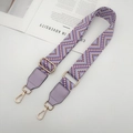 Détail de la bandoulière tissée violette réglable avec motifs géométriques et boucles dorées - Mauve Clair + Cuir Mauve Clair