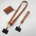Detalle del kit de cordón de nailon marrón con correa bandolera, pulsera y mini monedero - 140cm / Marrón Con Gancho Dorado