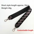 Tracolla geometrica da 55 cm per borse sottobraccio con moschettoni dorati - Nero Corto