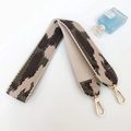 Detail of wide camo jacquard shoulder strap with high-quality gold lobster clasps - Army Green