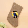 Vintage Weihnachtssocke aus Sackleinen mit Filz-Patch und fliegender Hexe auf einem Besen - Naturleinen Gelbe Hexe