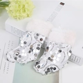Chaussettes de Noël à paillettes blanches avec bordure en fausse fourrure pour la décoration - Gris