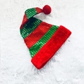 Cappello natalizio scintillante con paillettes rosse e verdi e pompon in morbido peluche - Stile Elfo con Paillettes