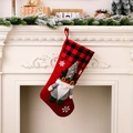 Chaussette de Noël rouge avec revers à carreaux et figurine de gnome en 3D pour la décoration - Chaussette de Noël 3D Vieil Homme Sans Visage Rouge / Rouge