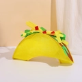 Chapeau de fête rigolo en forme de taco avec détails de salade et tomates en feutre - Style de Taco Mexicain (Chapeau de Burger)