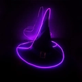 Leuchtender schwarzer Hexenhut mit lila LED-Draht und metallischer Schnalle für Halloween - Lila leuchtender Hexenhut / Lila