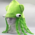 Dettaglio di un buffo cappello a forma di polpo verde con grandi occhi e tentacoli per feste - Cappello Polpo in Velluto Verde