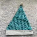 Cappello di Babbo Natale con paillettes blu chiaro, bordo in peluche e pompon - Blu Lago / Adulto