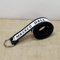 Modischer Nylon-Webgürtel mit MASKED BALL Aufdruck und silberner Metall-D-Ring Schnalle - Großer Buchstaben-Stil / 130cm