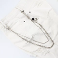 Dettaglio catena per pantaloni a doppio strato in metallo argento con ciondolo astronauta - Doppia Catena Argento + Ciondolo Robot (Astronauta)