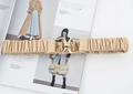 Detalle de cinturón elástico de cintura con hebilla metálica de doble herradura dorada - Albaricoque / 60-80cm