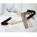 Cintura elastica nera da donna con fibbia a catena dorata per abiti e cappotti - Cintura a Corsetto con Catena Texturizzata