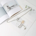 Elegante cintura a catena in pelle intrecciata argento con fibbia a cursore regolabile - Catena Argentata con Corda Bianca