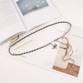 Elegante silberne Taillenkette mit schwarzem Ledergeflecht und Herzanhänger mit Zahl 5 - Silber